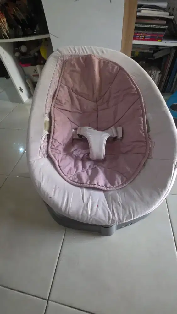 Nuna leaf bouncer / Ayunan Bayi (warna lilac)