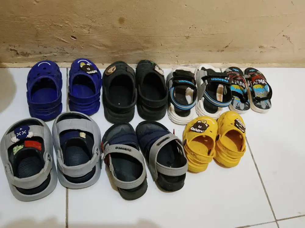Sendal anak usia 1-2 th