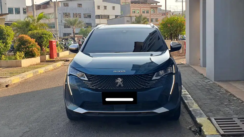 Km 19rb peugeot 5008 allure 2023 hijau