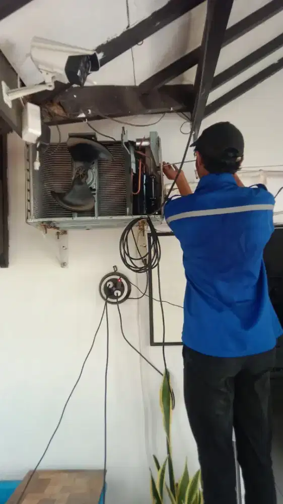 Melayani jasa service perbaikan cek dll electronic