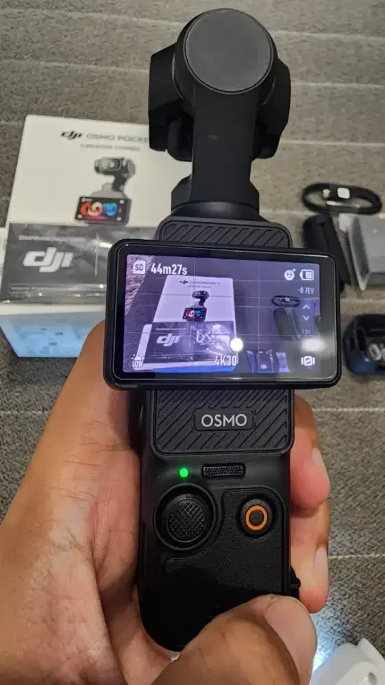 DJI Osmo Pocket 3 Creatoe Combo kondisi Like New jarang dipakai