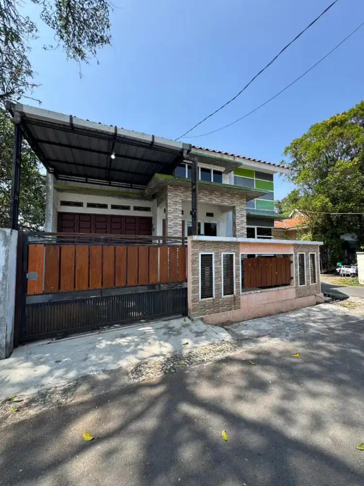 Rumah dijual kokoh kuat di sampangan semarang