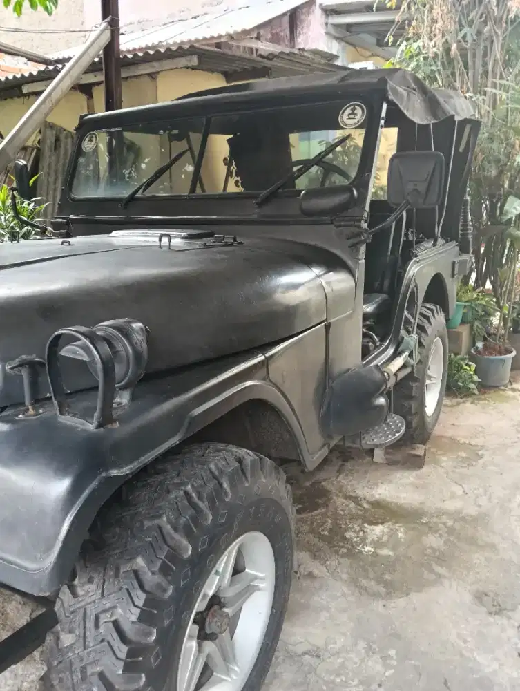 Jual Jeep seinjin1980 4x4 mesin hidup pajak off 1x surat2 lengkap