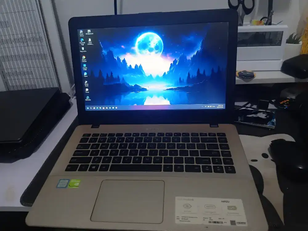 Jual laptop asus vivobook a442ur intel core i5 nvidia 930mx 4jt nego