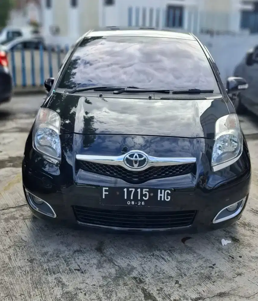 Toyota yaris J matic 2011