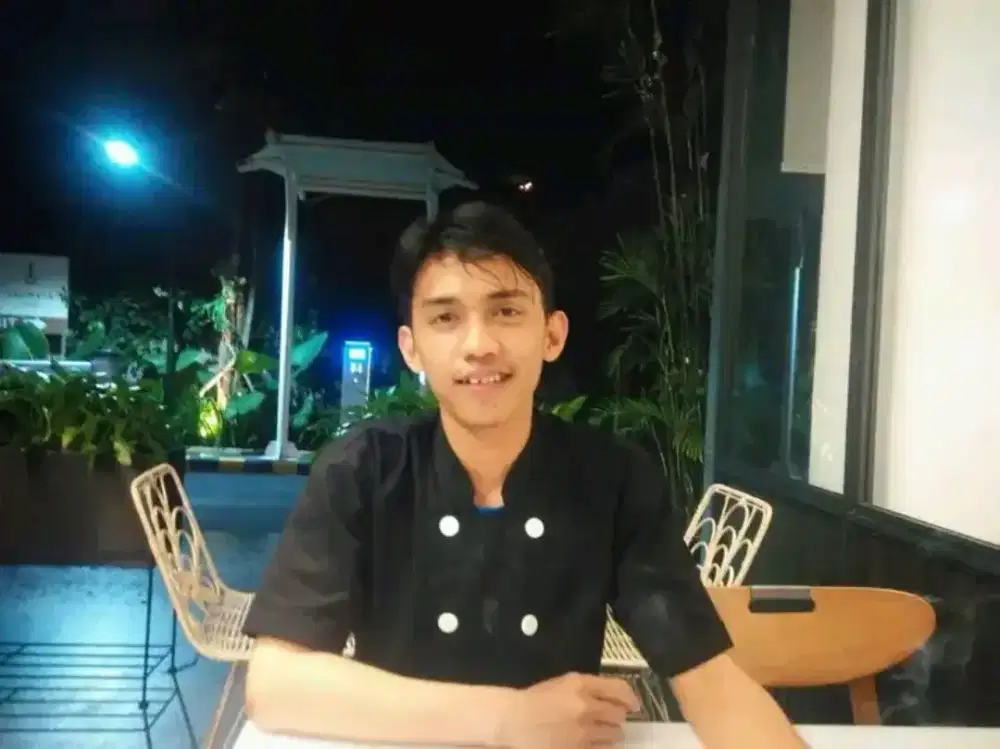 Mencari pekerjaan sebagai cook / cook helper