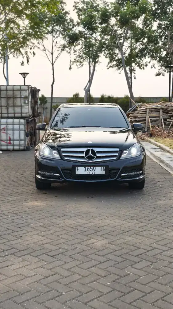 Mercedes Benz C200 AVG 2014 NIK 2013 W204 E90 320i A4 Camry Accord