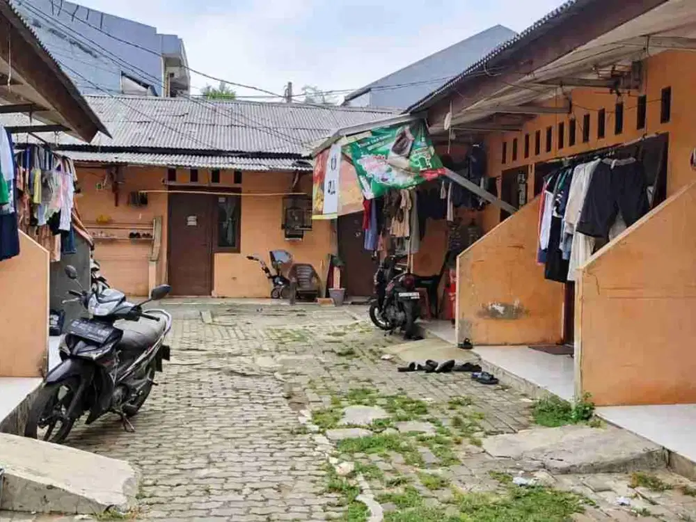 Dijual Kontrakan 18 Pintu Selalu Terisi Penuh di Jatikramat Jati Asih Bekasi. Lokasi Stategis Dekat Dengan Stasiun LRT Cikunir. Bebas Banjir