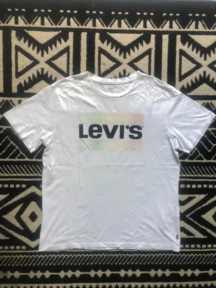 Kaos levis original