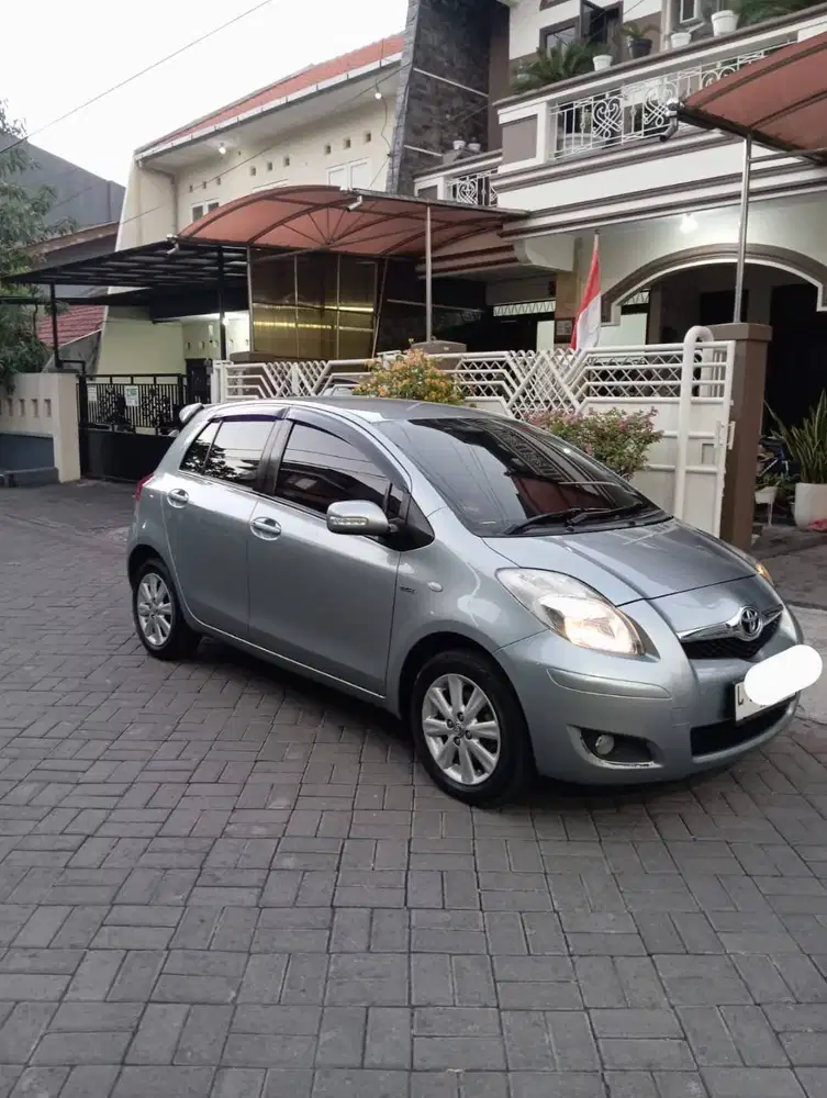 For sale : ‎Toyota Yaris J AT 2010 Abu-abu
