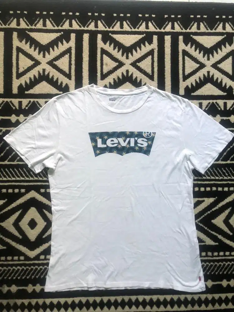 Kaos levis original