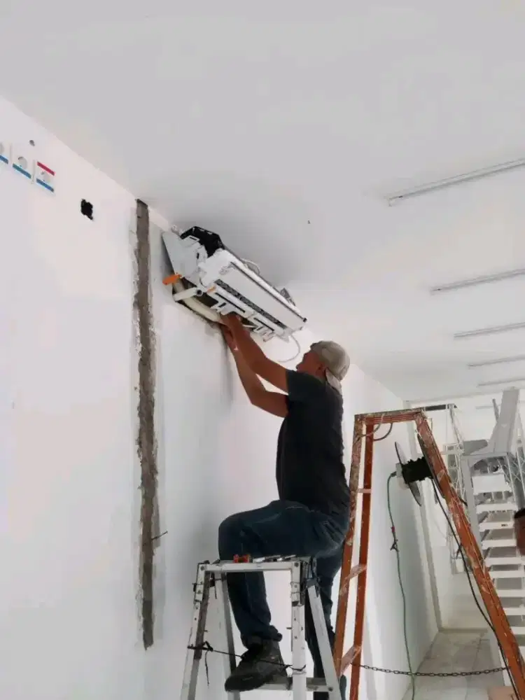 Jasa service kulkas mesin cuci AC pompa air bongkar pasang AC