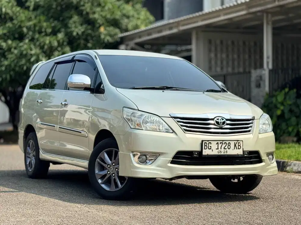 Innova G 2.4 MT 2013 Diesel Silver metalik