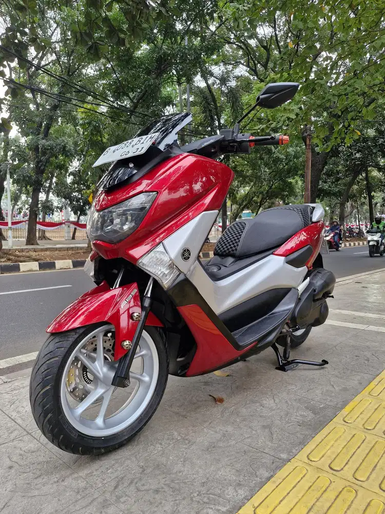DIJUAL CASH YAMAHA N MAX OLD THN 2016 PJK IDUP SURAT2 LENGKAP SIAP GAS