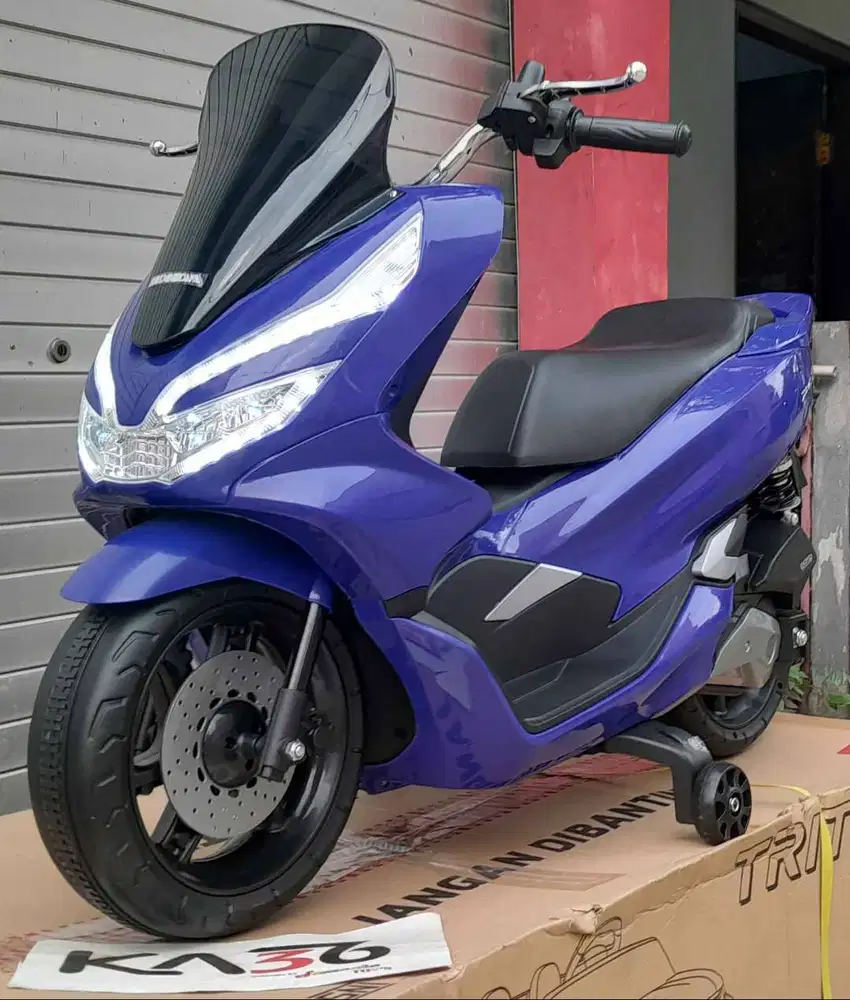 Mainan Motor Aki Anak Honda PCX PMB M988 Lisensi