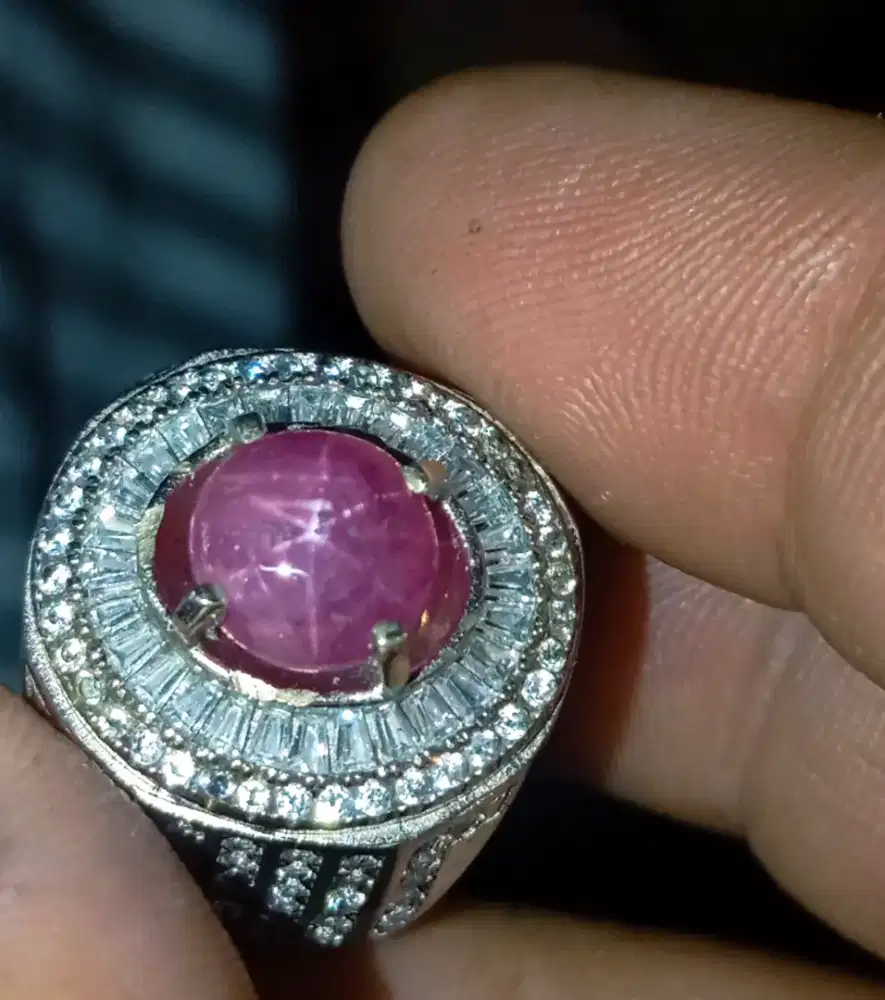 Star ruby burma sertifikat besar