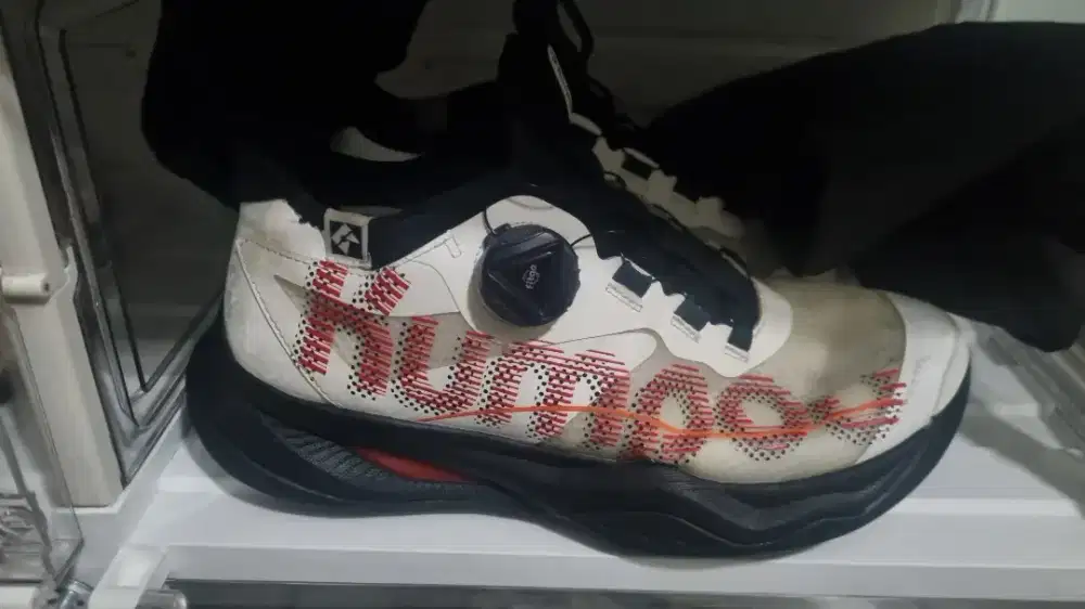 Sepatu Badminton Kumpoo