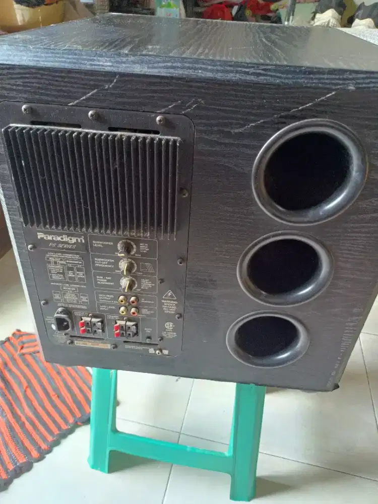 Speaker Subwoofer Aktif PARADIGM subwofer