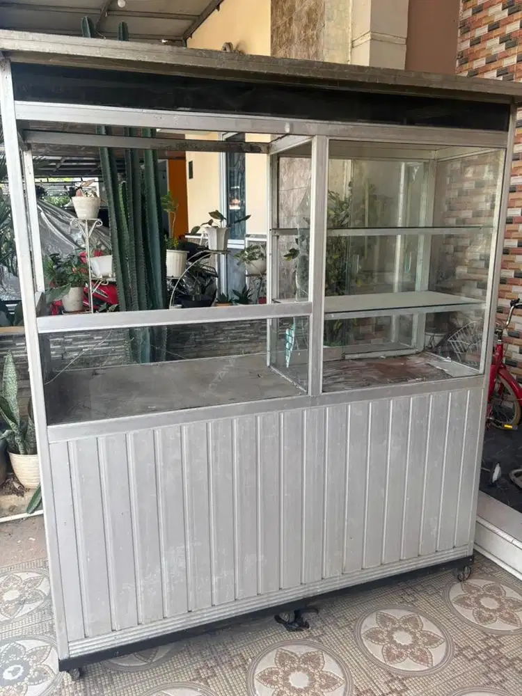 Etalase gerobak