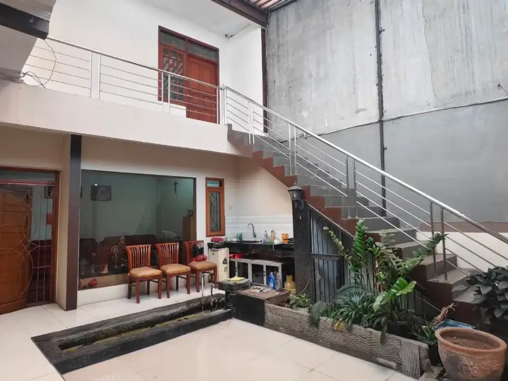 Rumah 2 Lantai Siap Huni di Mainroad Rajawali Barat Bandung