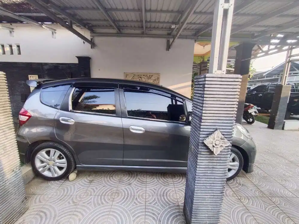 Honda Jazz 2012 Bensin Irit Mesin Bagus