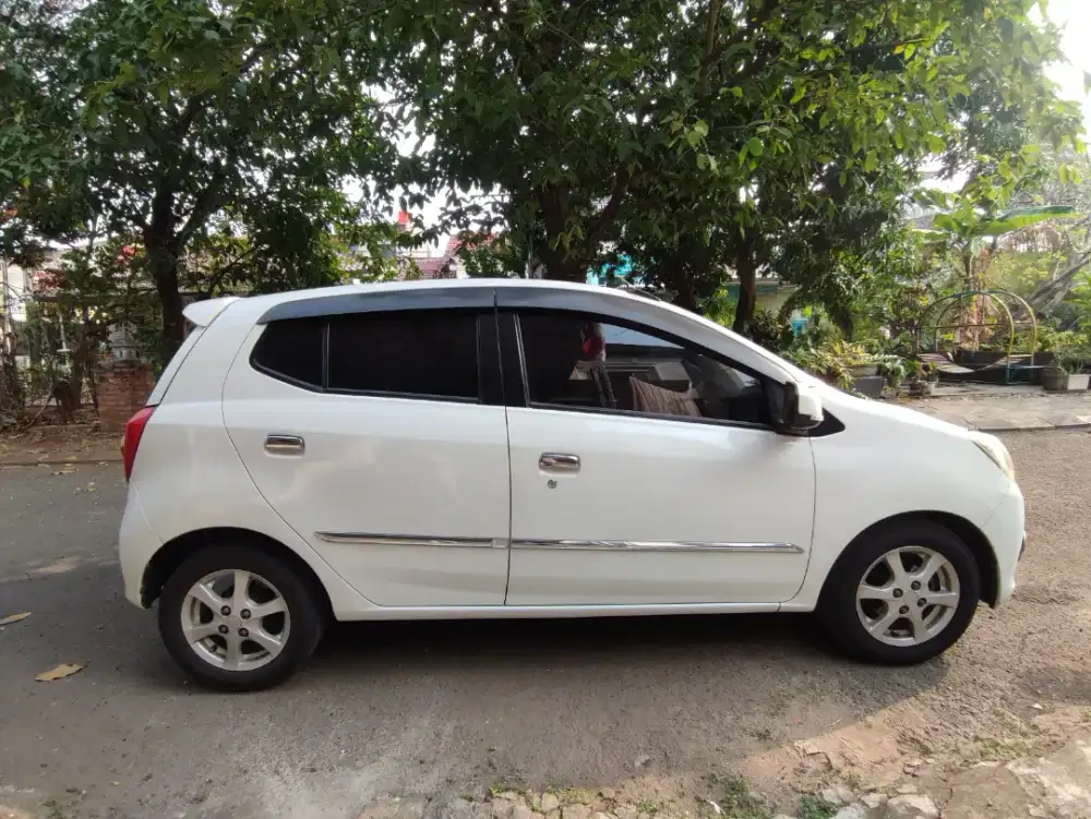 Daihatsu Ayla X AT 2015