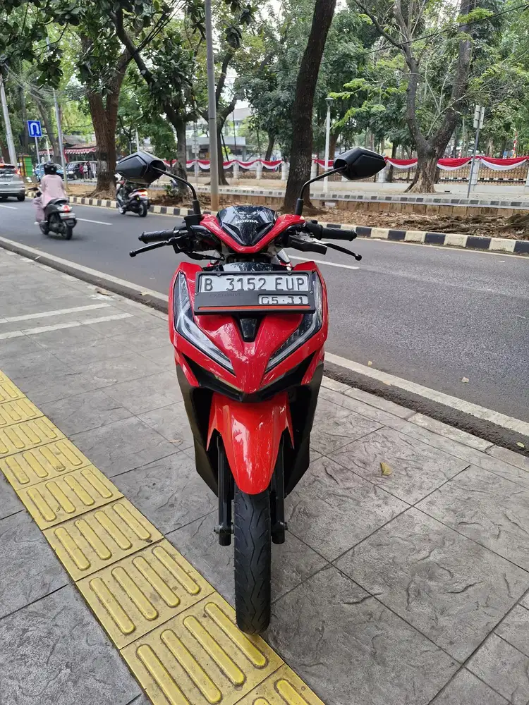 DIJUAL CASH NEW HONDA VARIO 125 ESP CBS FI THN 2019 PJK IDUP