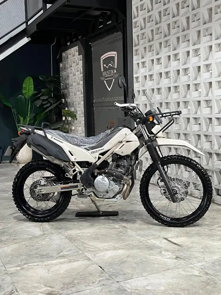 Istimewa 5RB!!Kawasaki KLX 230 sherpa th 2025 - Ayu Mustika