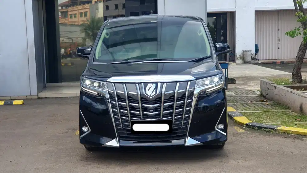 Toyota alphard 2.5 g atpm 2018 hitam pilotseat