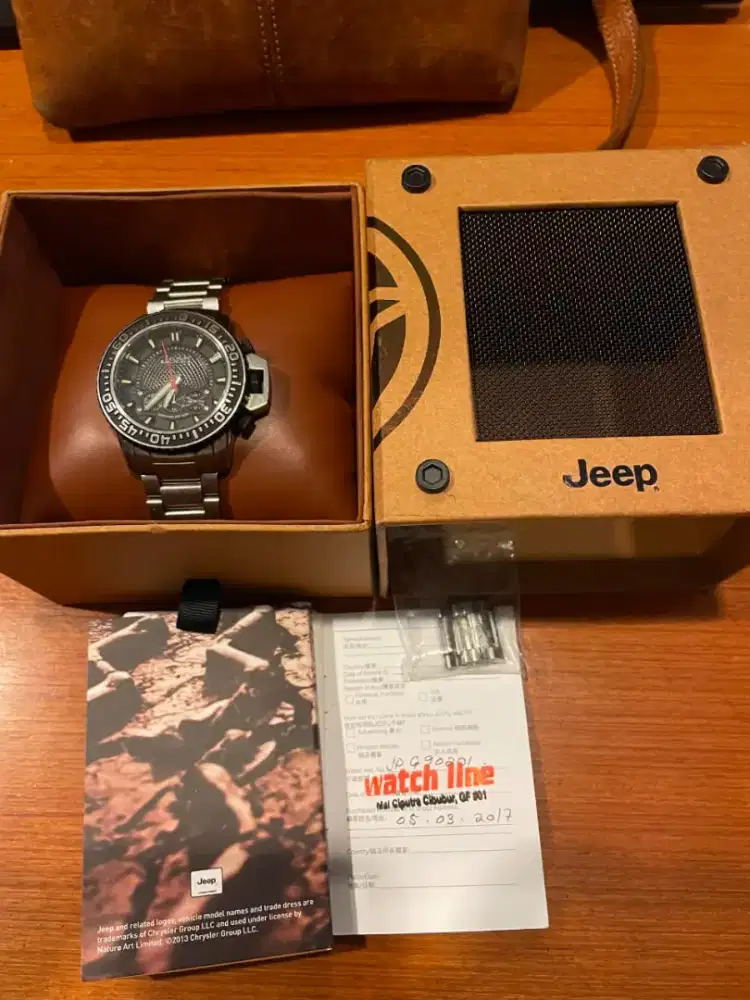 JUAL JAM TANGGAN MEREK JEEP