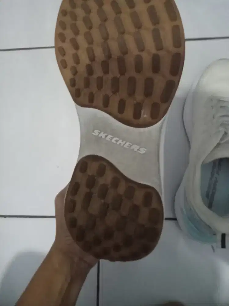 Sepatu SKECHERS murah