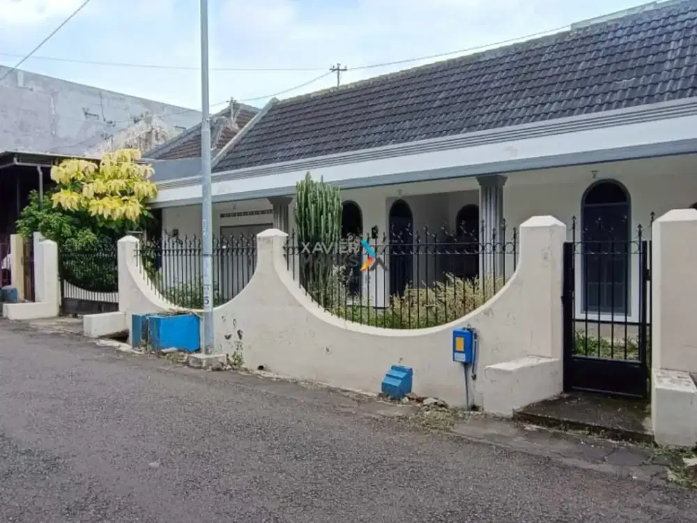 Dijual Rumah Klasik Terawat di Candi Candi Lowokwaru Malang