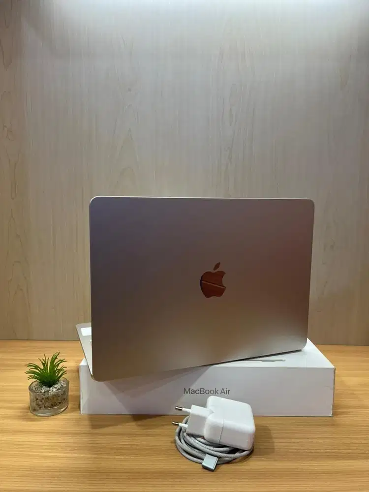 MacBook Air 13 Inc 2022 M2