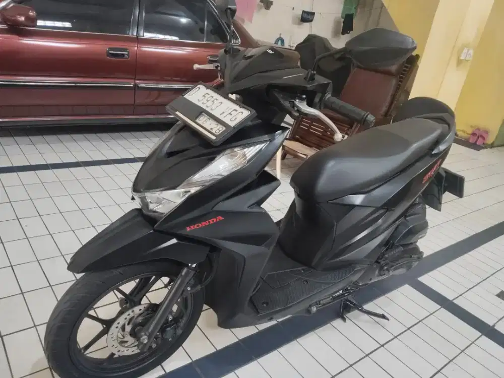 Honda Beat Deluxe 2023 Low KM (MULUS, Pajak Panjang sd Jun 27)