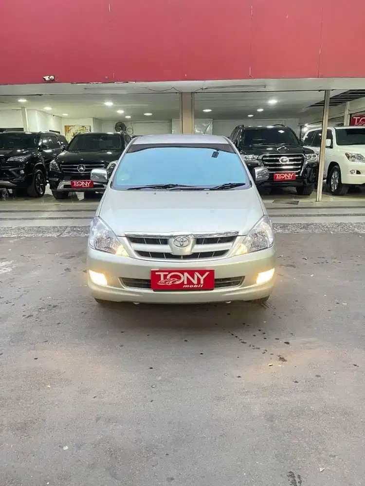 Innova 2.0 V AT Panel Kayu 2005 Lightgreen