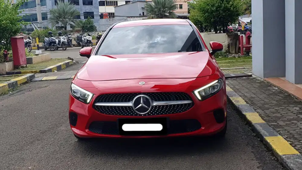 Km 22rb mercedes benz mercy a200 sedan progressive line 2019 merah