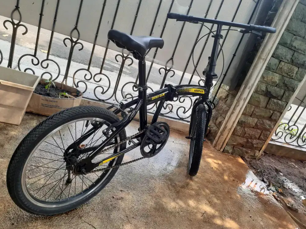 Sepeda lipat morison
