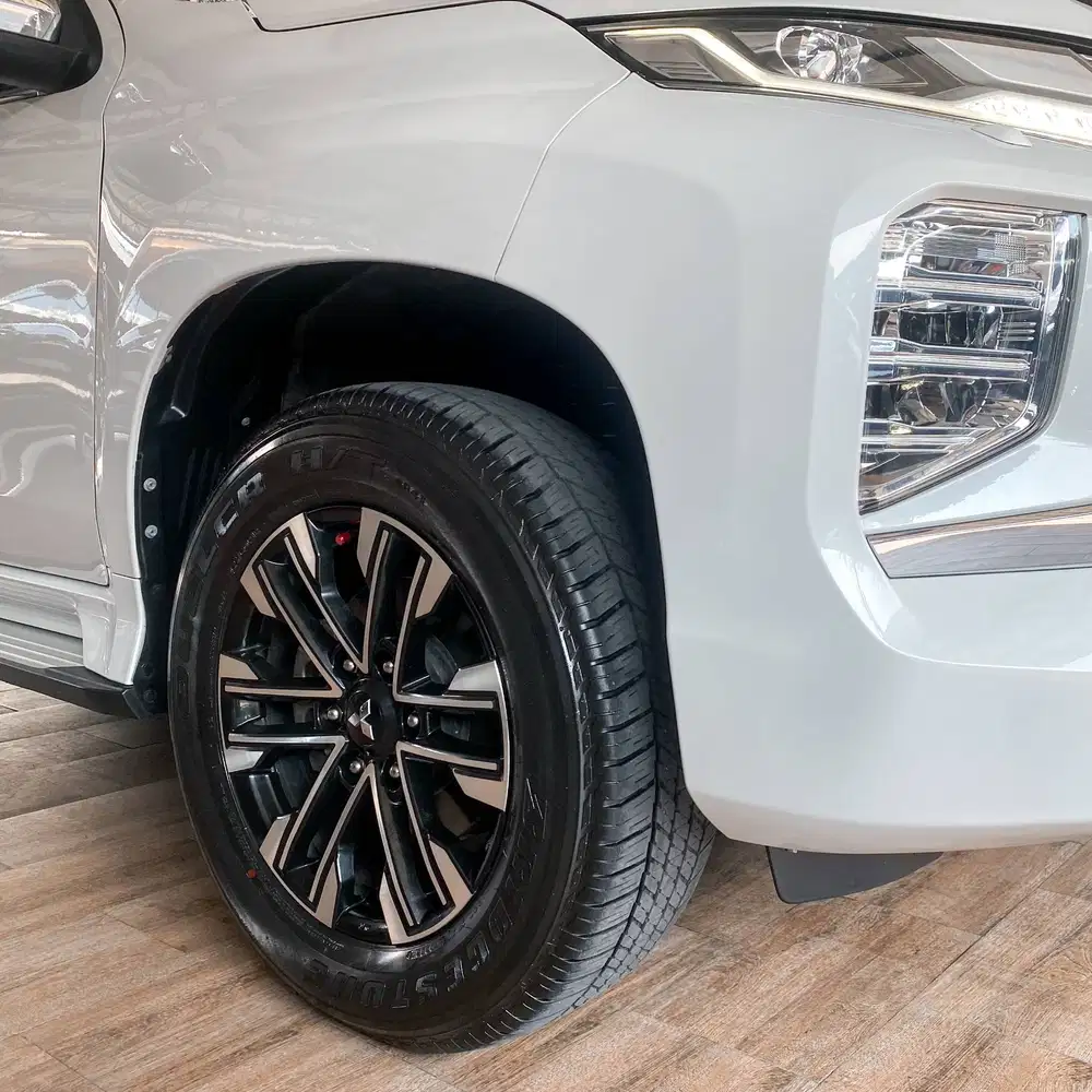 Mitsubishi Pajero Sport Dakar Ultimate 4x4 2.4 Turbo 2024 AT MATIC