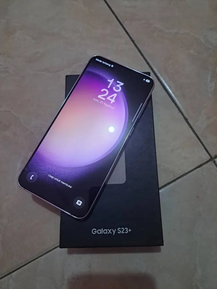 Samsung s23 plus sein 8/256