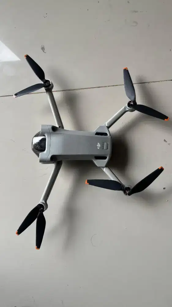 Drone DJI MINI 3 PRO + DJI RC — FLY MORE COMBO