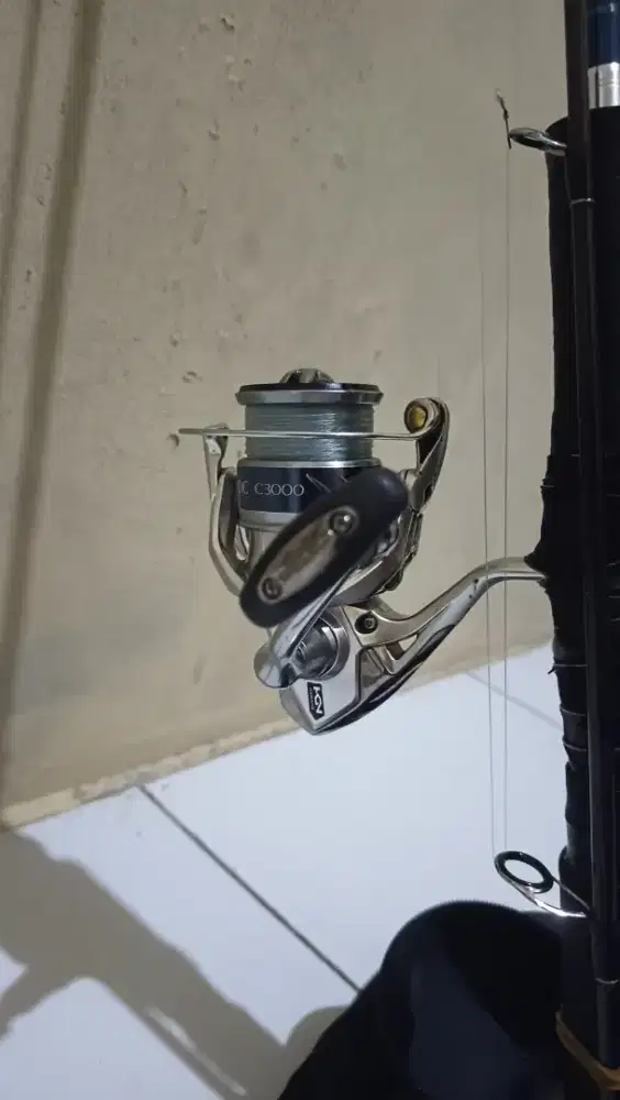 Set Pancing Premium Shimano Stradic FK C3000 + Joran Exage GS Mulus