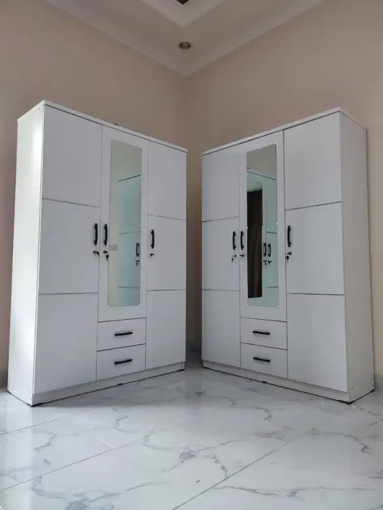 Lemari 3 pintu bhan farticel ukuran ( P 120 L 43 T 185 cm )