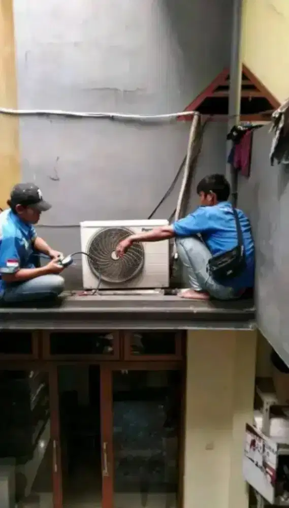 Jasa servis kulkas mesin cuci AC pompa air bongkar pasang AC dll