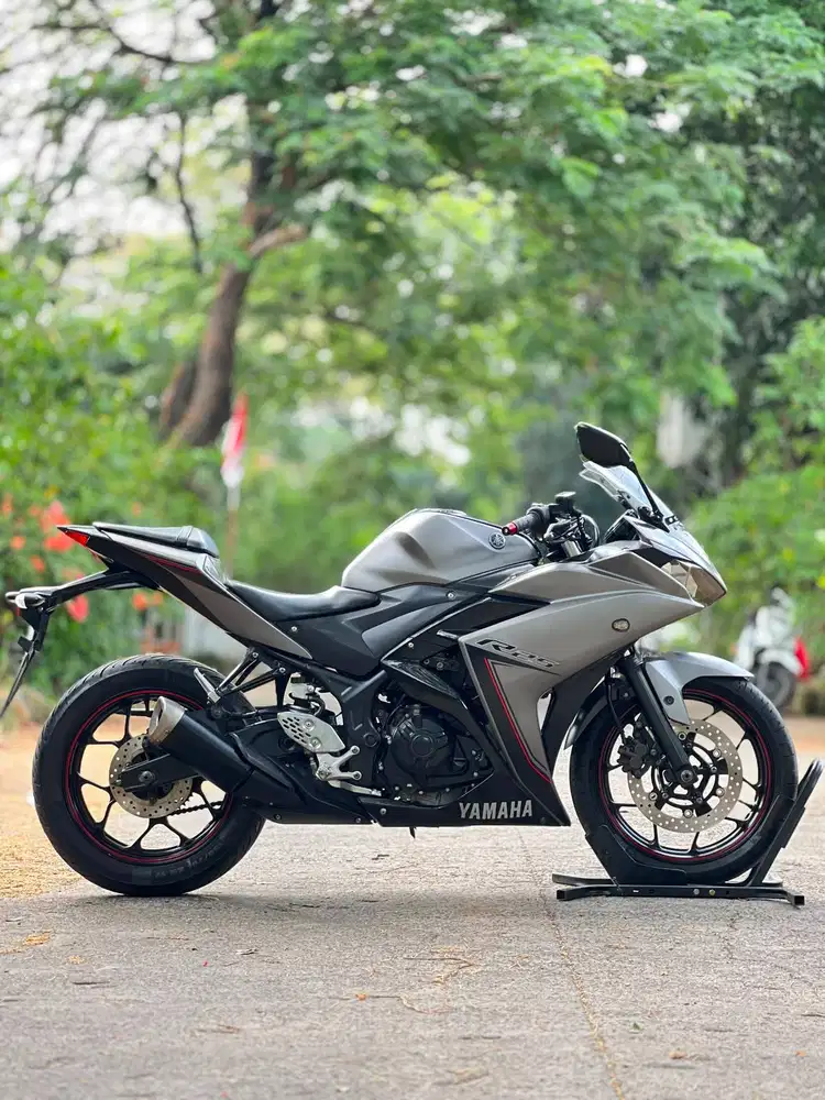 YAMAHA R25 OLD 2016 GREY KM LOW PAJAK PANJANG SIAP GASPOL