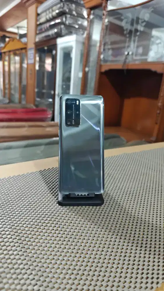 huawei P40 pro 5G 8GB / 256GB face id & reverse wireless charging onl