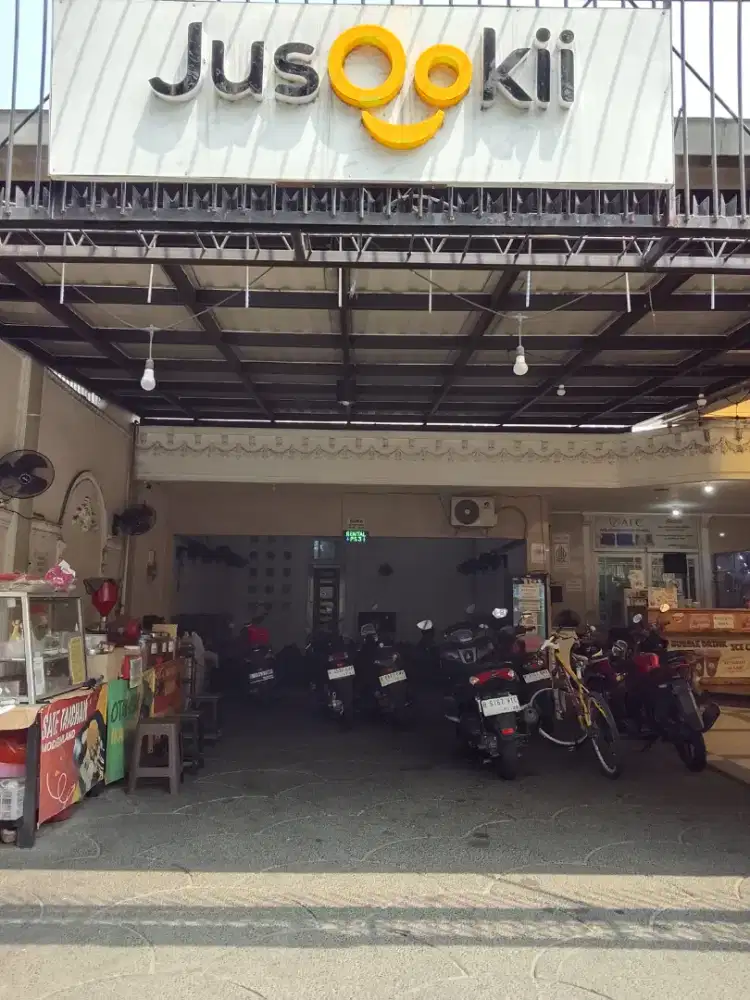 Dibutuhkan Karyawan/Karyawati