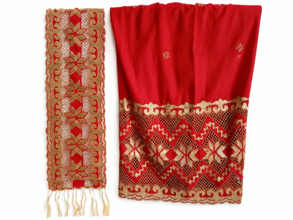 Kain dan selendang motif gold