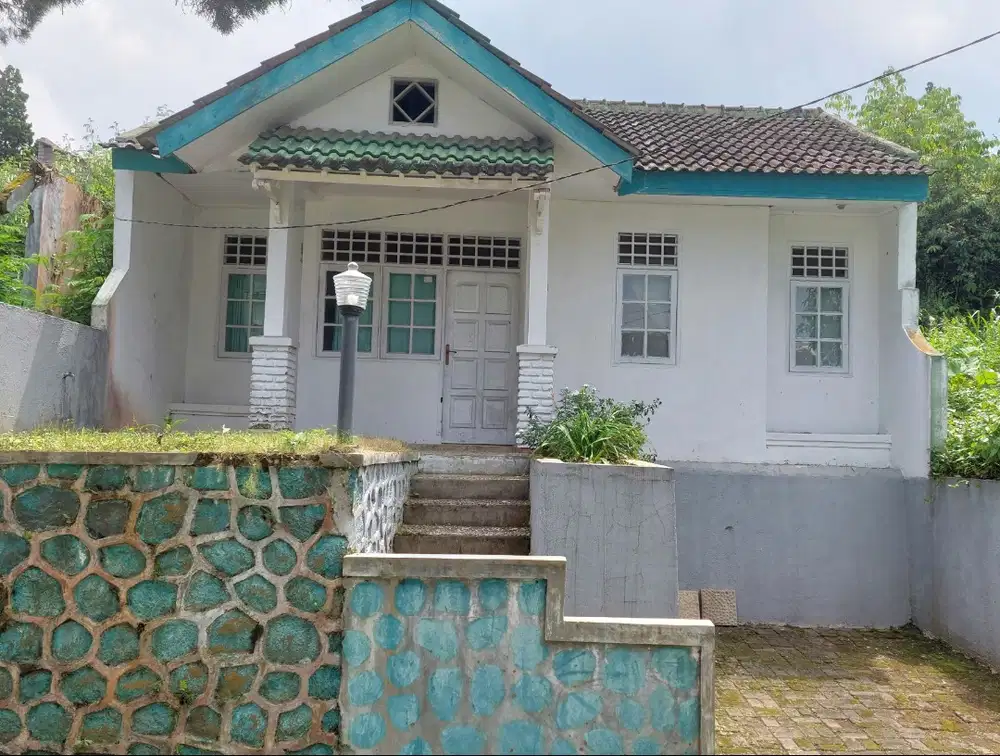 Dijual harga BU rumah villa di kaki gunung gede puncak - cianjur
