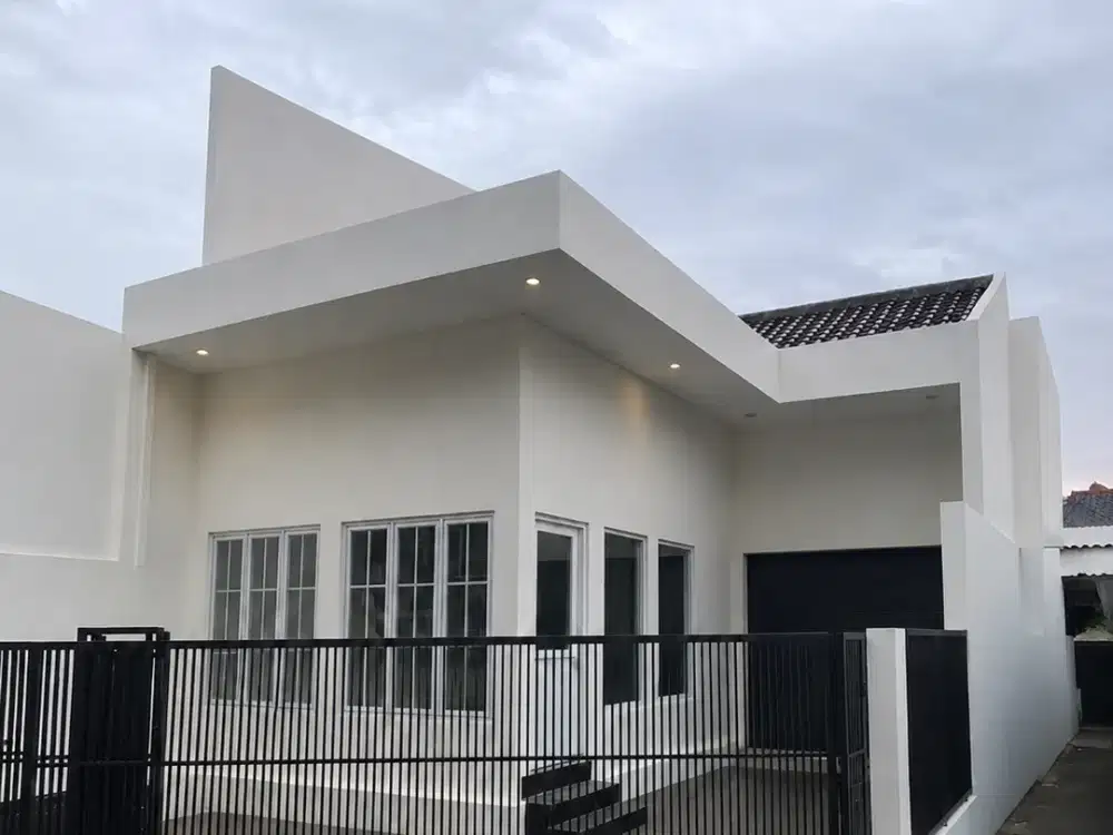 Rumah dan Ruang Usaha 2 lantai di Jagakarsa Jakarta Selatan