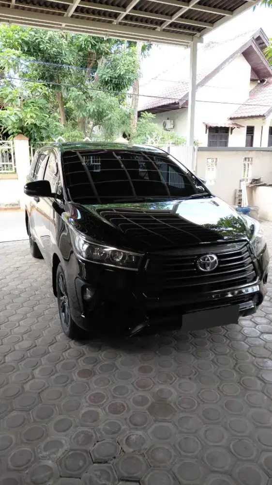 Di Jual Mobil Kijang Innova